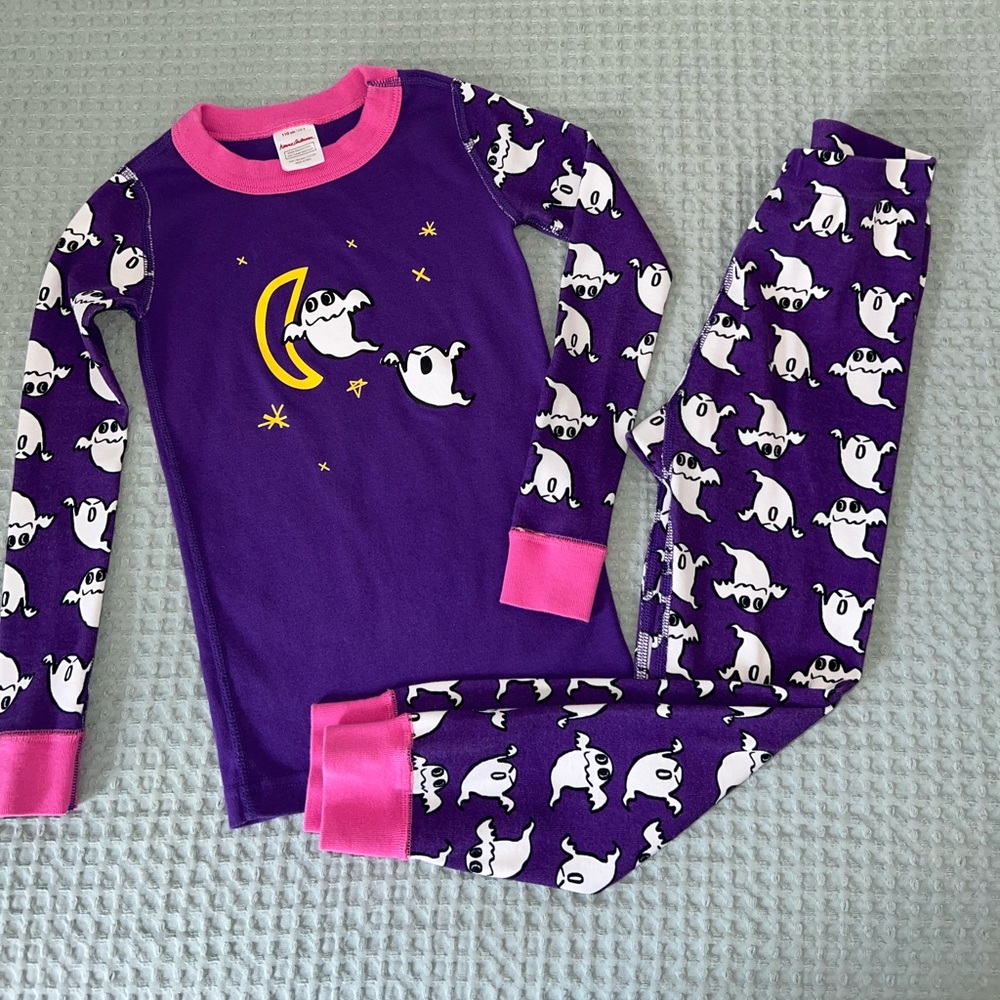 Hanna Andersson Purple Ghost Pajama Set with Pink Trim size 5